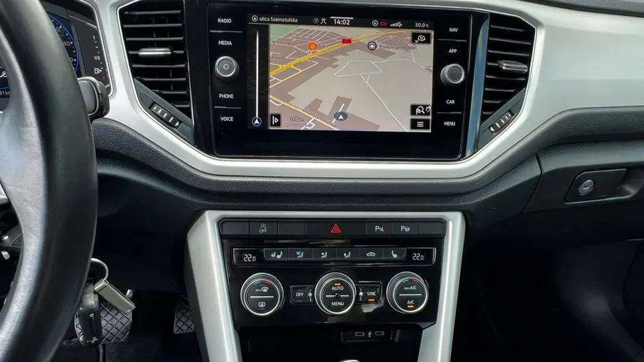 VOLKSWAGEN T-ROC -