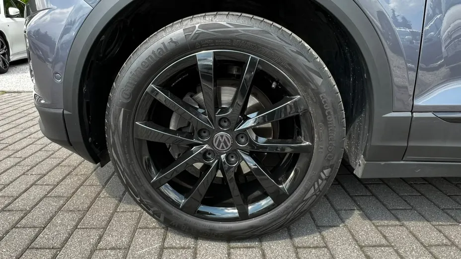VOLKSWAGEN T-ROC -