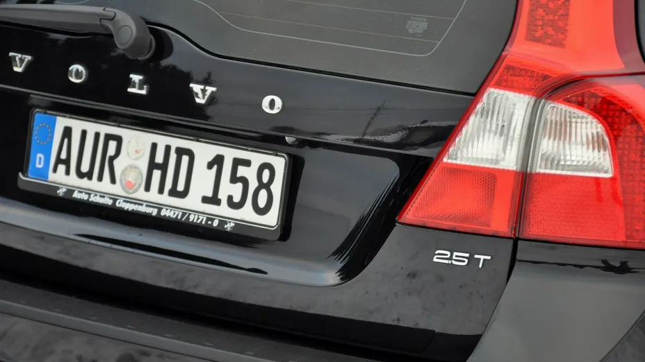 VOLVO V70 -