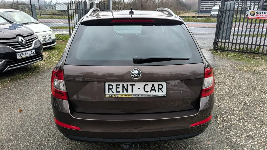 SKODA Octavia -
