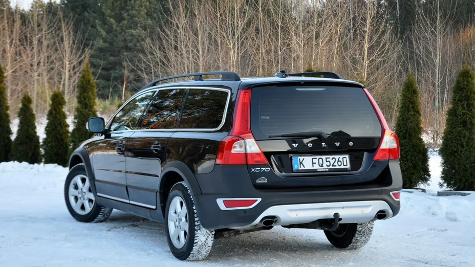 VOLVO XC70 -