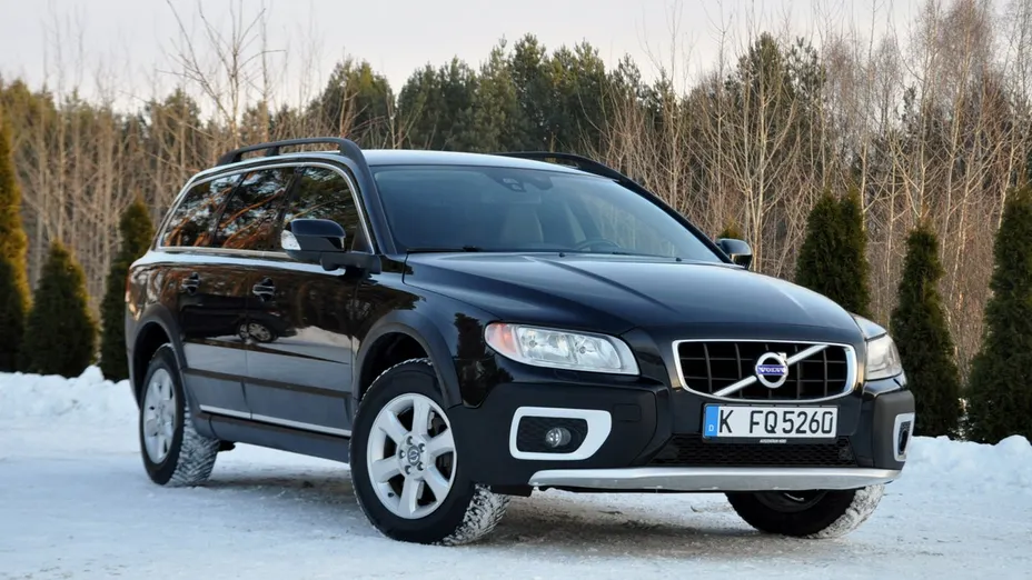 VOLVO XC70 -