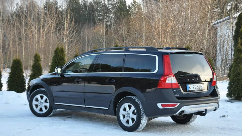 VOLVO XC70 -
