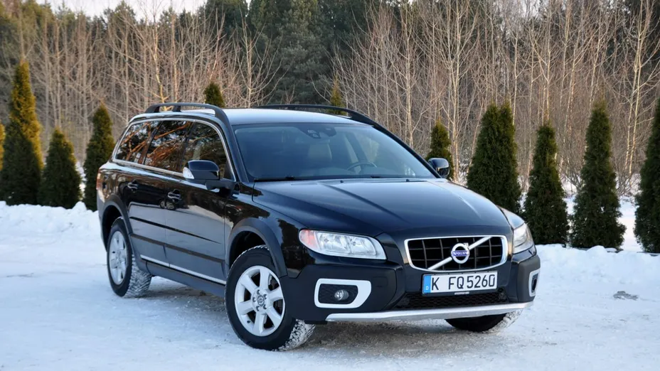 VOLVO XC70 -