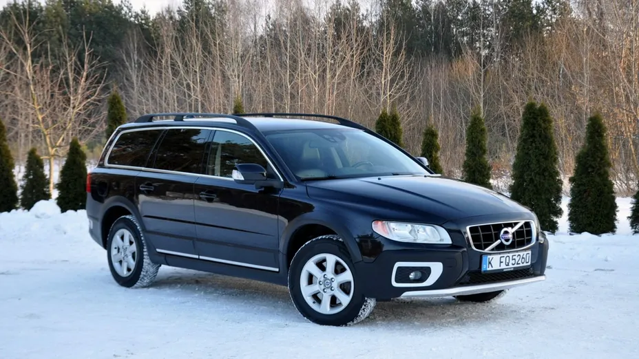 VOLVO XC70 -