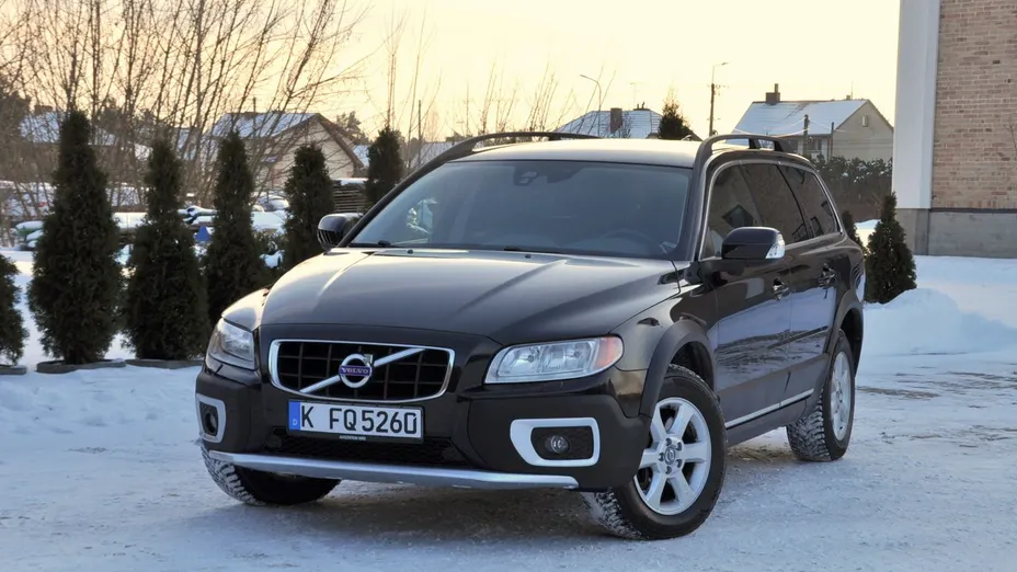 VOLVO XC70 -