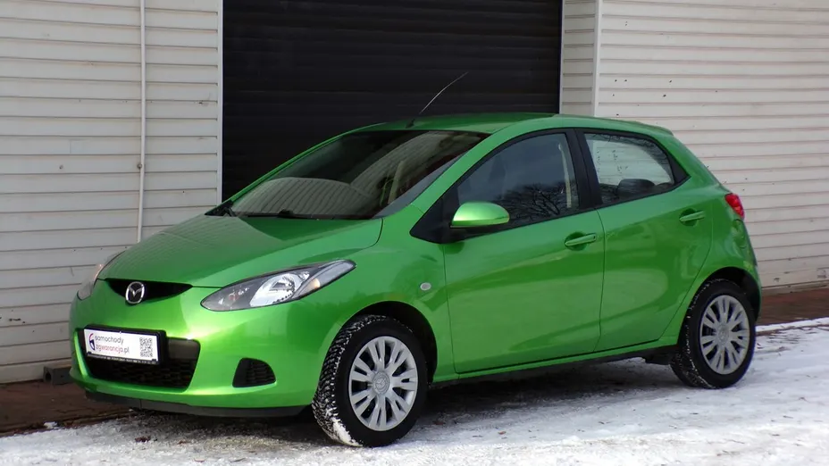 MAZDA 2 -