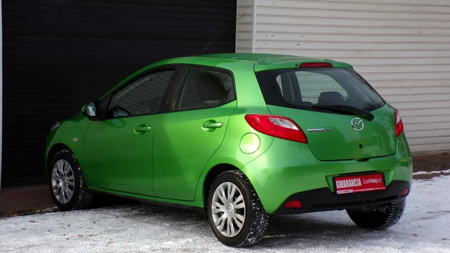 MAZDA 2 -