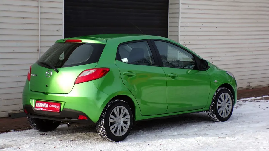 MAZDA 2 -
