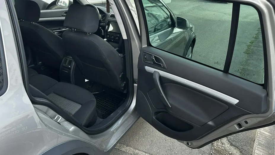 SKODA Octavia -