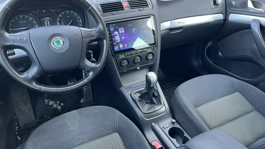 SKODA Octavia -
