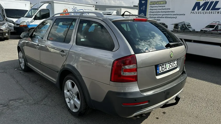 SKODA Octavia -