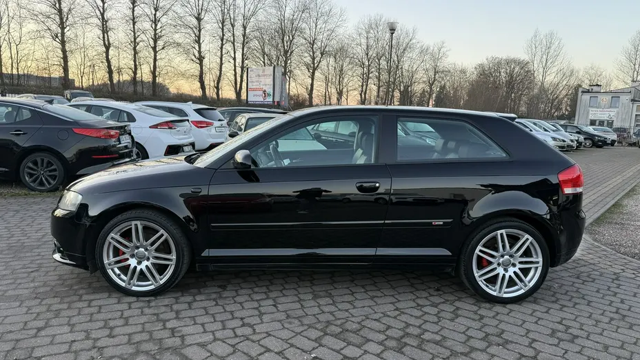 AUDI A3 -