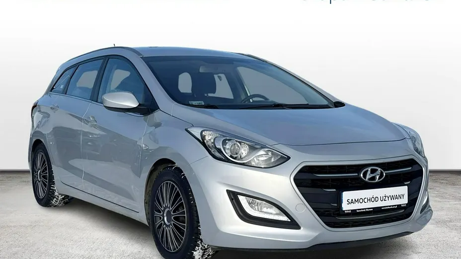 HYUNDAI i30 -