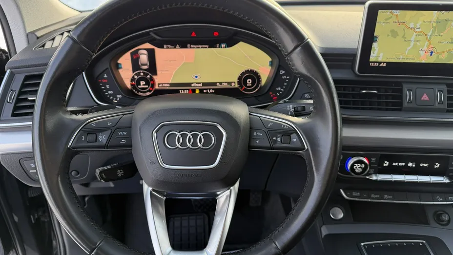 AUDI Q5 -