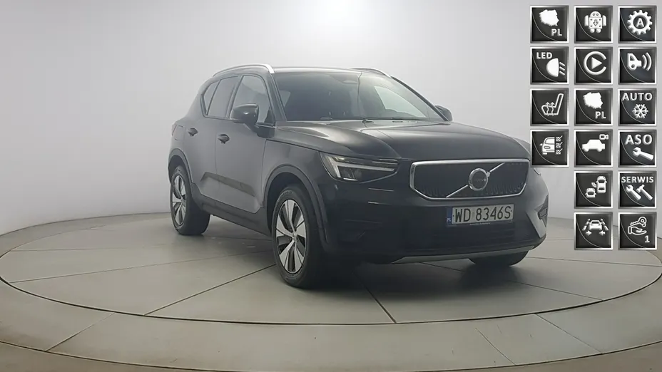 VOLVO XC40 -