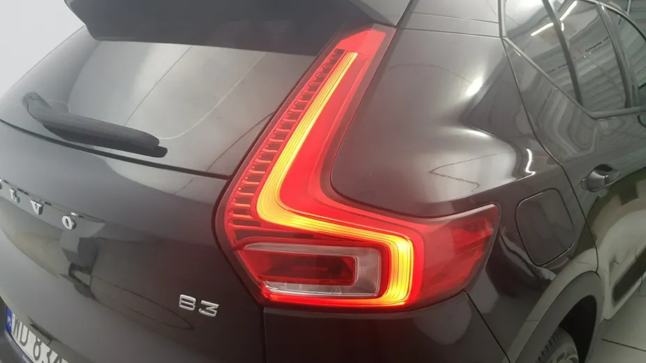 VOLVO XC40 -
