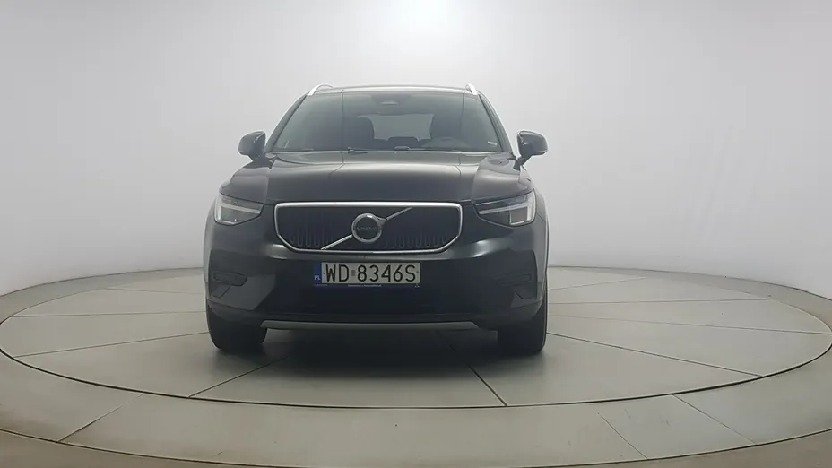 VOLVO XC40 -