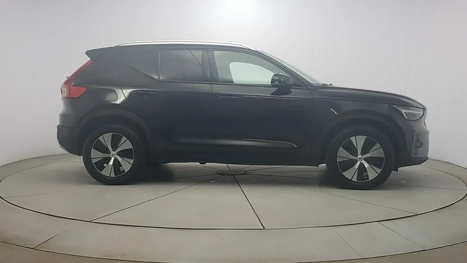 VOLVO XC40 -
