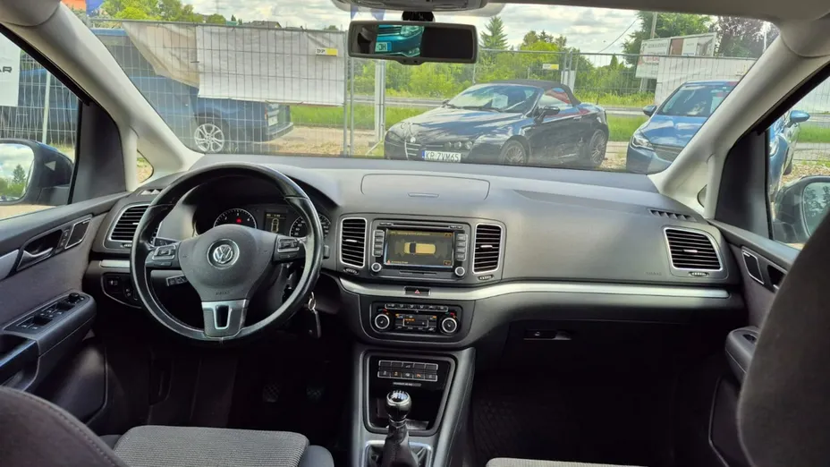 VOLKSWAGEN Sharan -