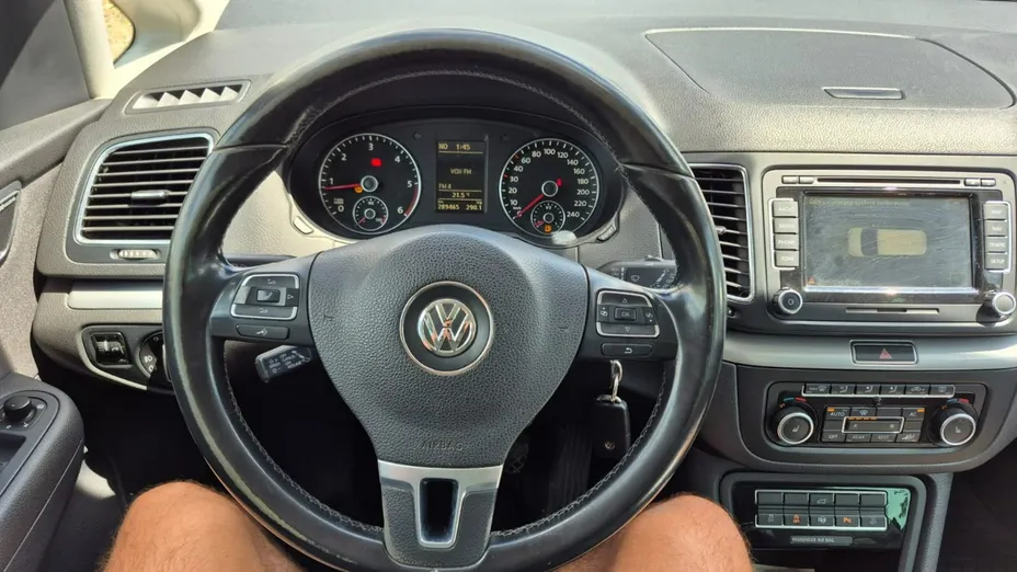VOLKSWAGEN Sharan -