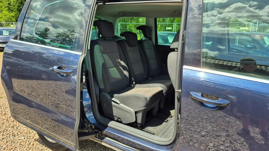 VOLKSWAGEN Sharan -
