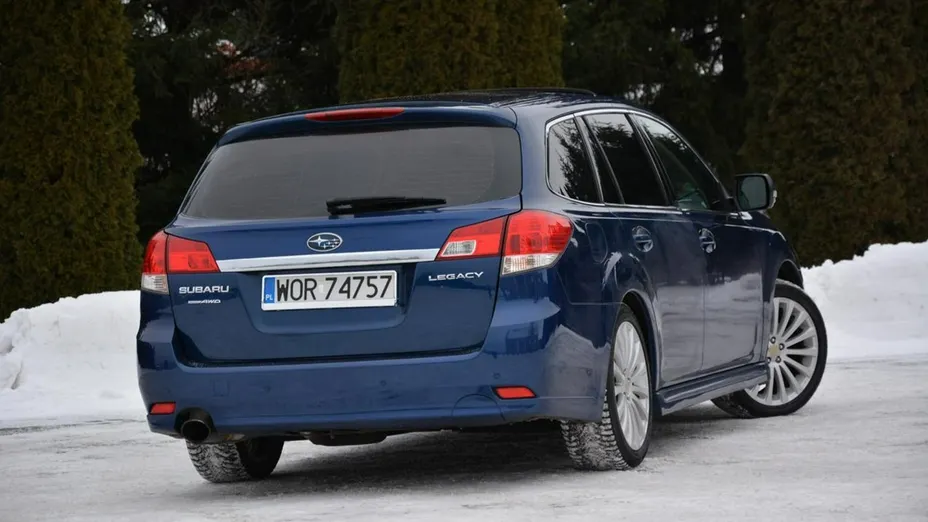 SUBARU Legacy -