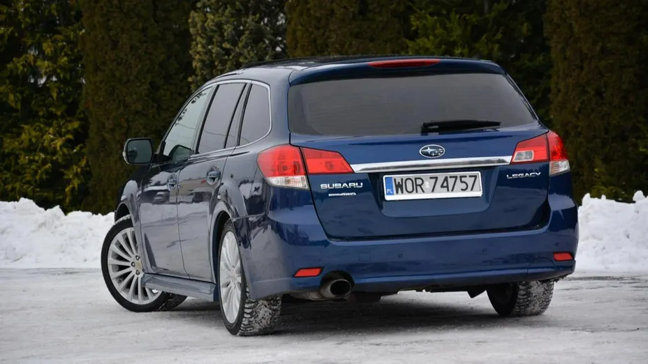 SUBARU Legacy -
