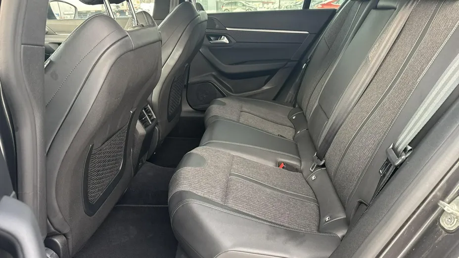 PEUGEOT 508 -