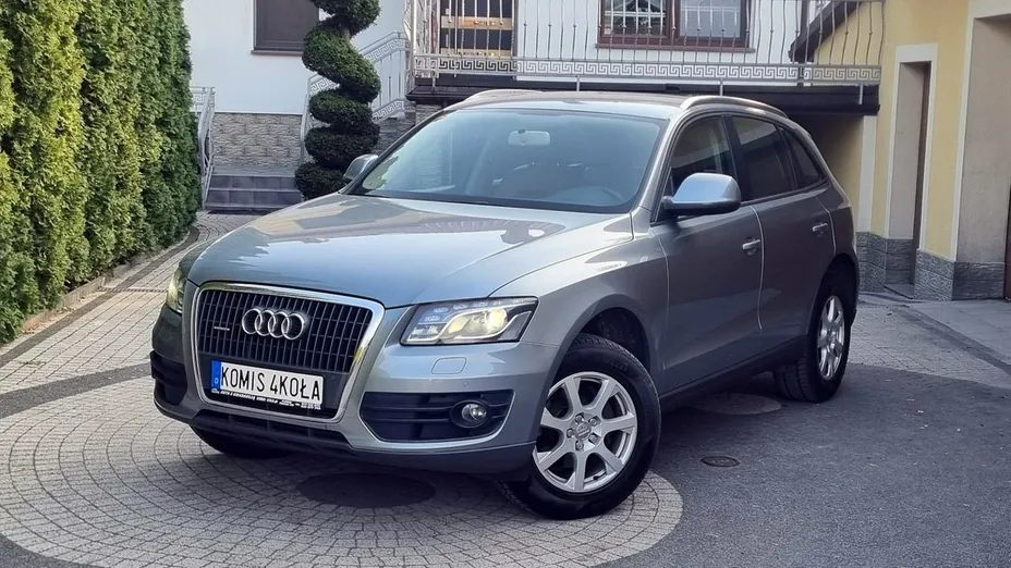 AUDI Q5 -