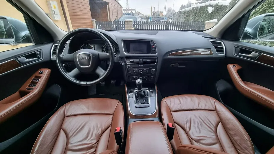 AUDI Q5 -