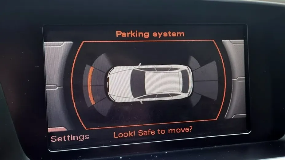 AUDI Q5 -