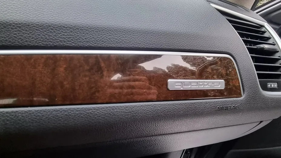 AUDI Q5 -