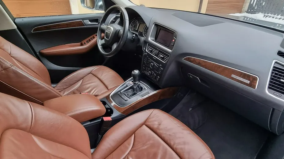 AUDI Q5 -