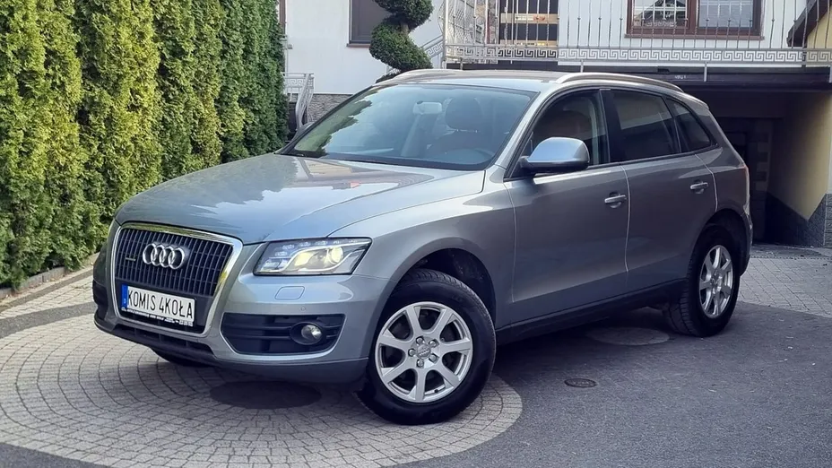 AUDI Q5 -