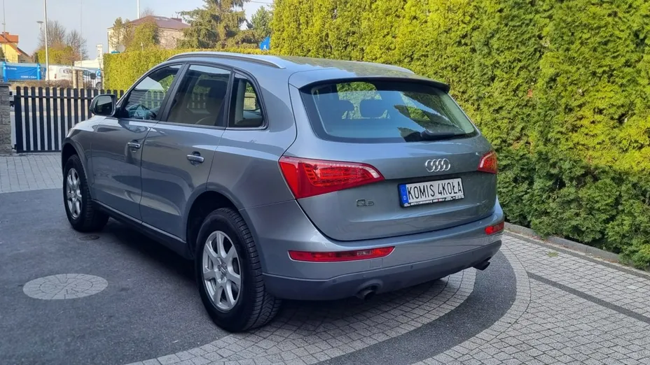AUDI Q5 -