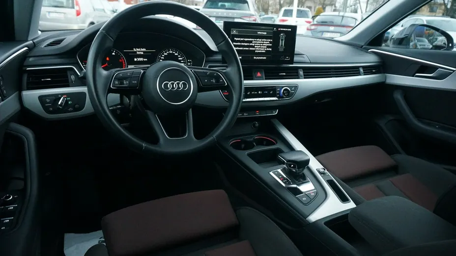 AUDI A4 -