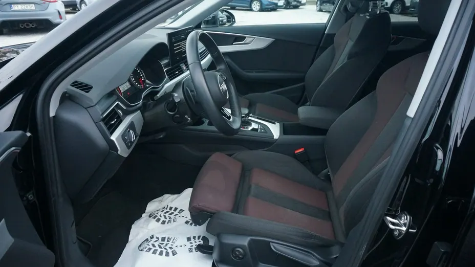 AUDI A4 -