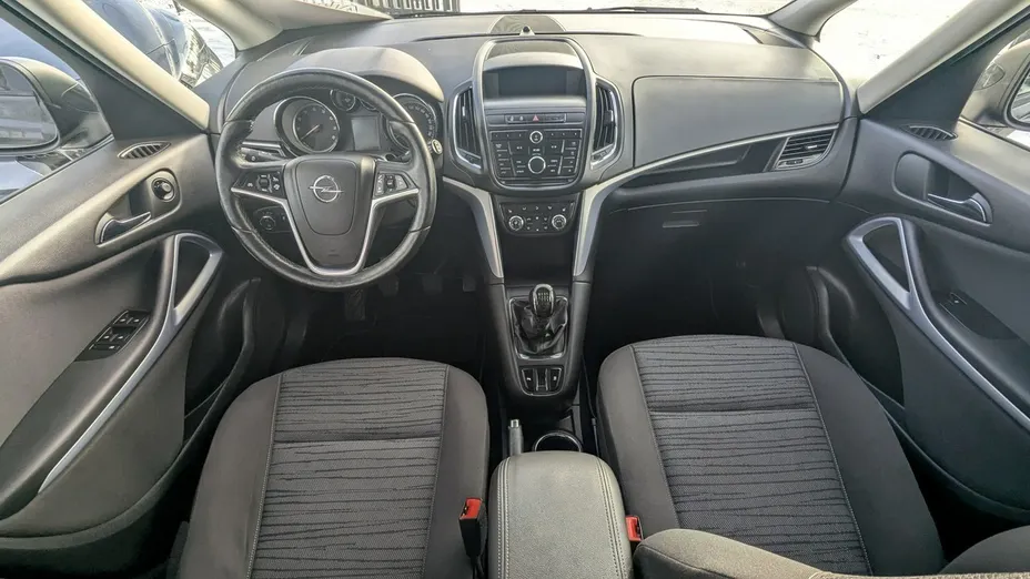OPEL Zafira -