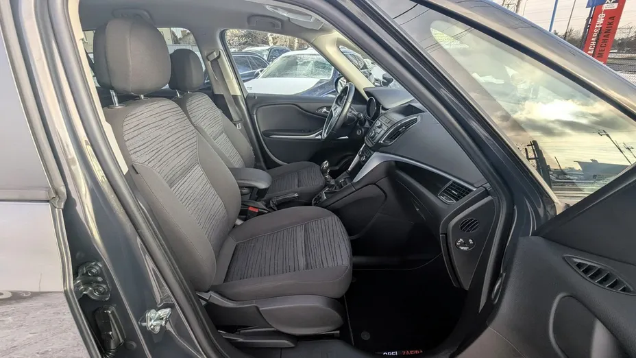 OPEL Zafira -
