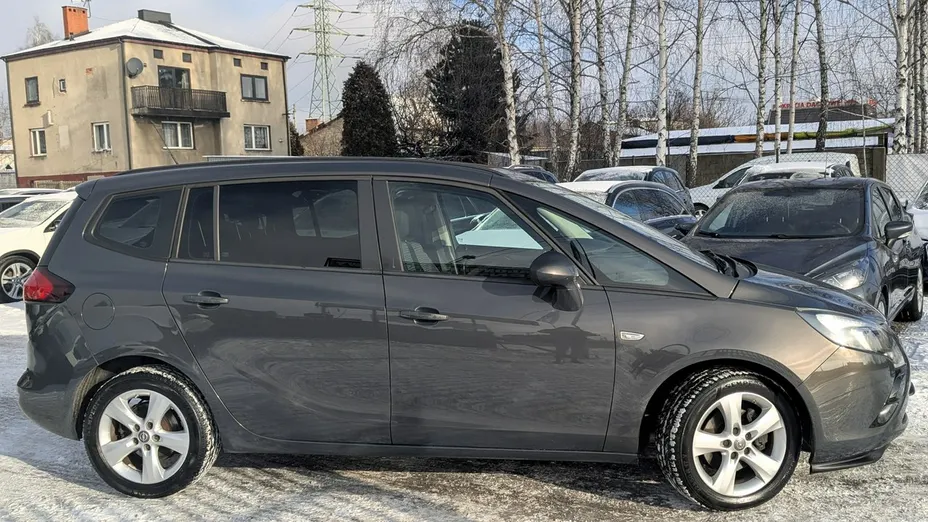 OPEL Zafira -