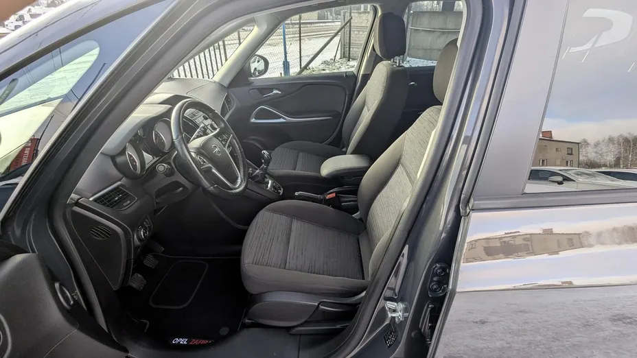 OPEL Zafira -