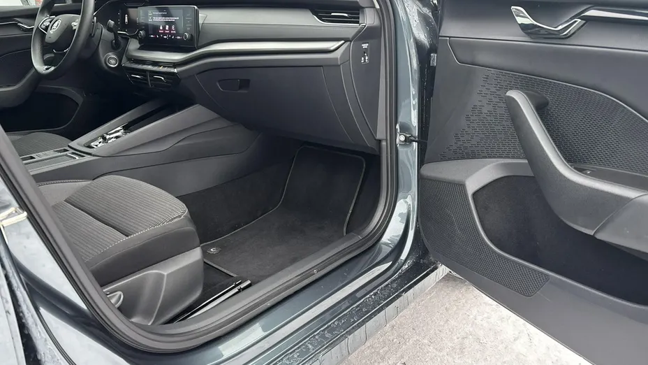 SKODA Octavia -