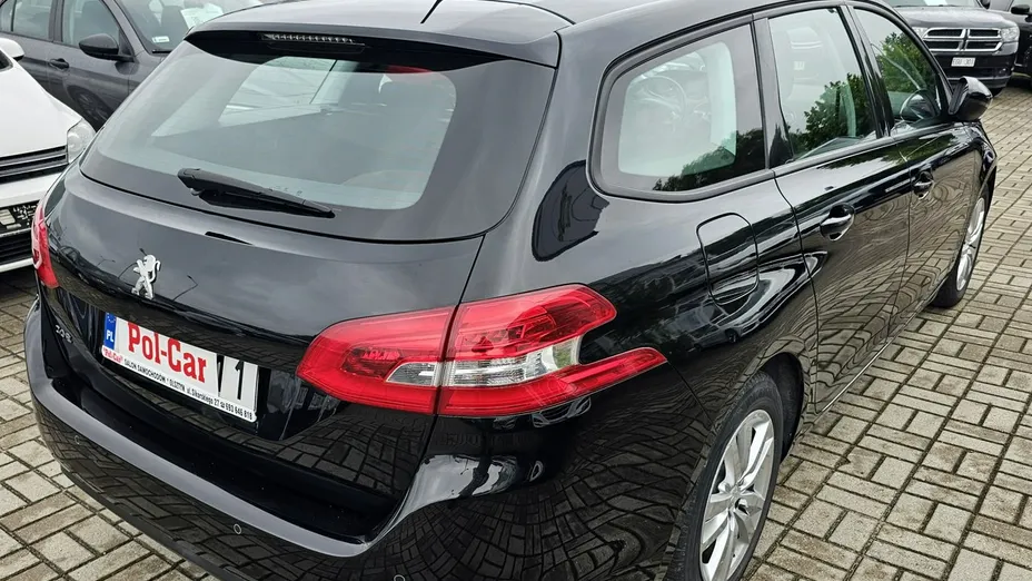 PEUGEOT 308 -