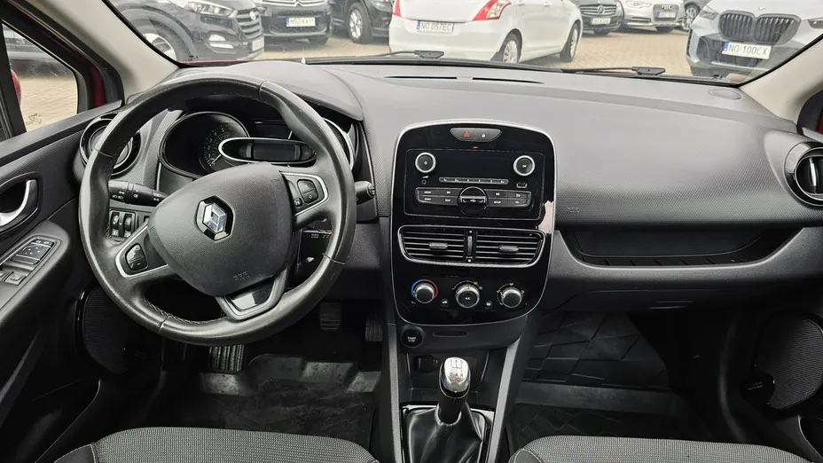 RENAULT Clio -