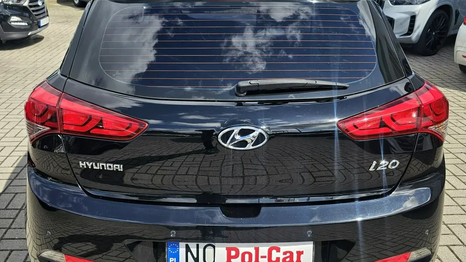 HYUNDAI i20 -