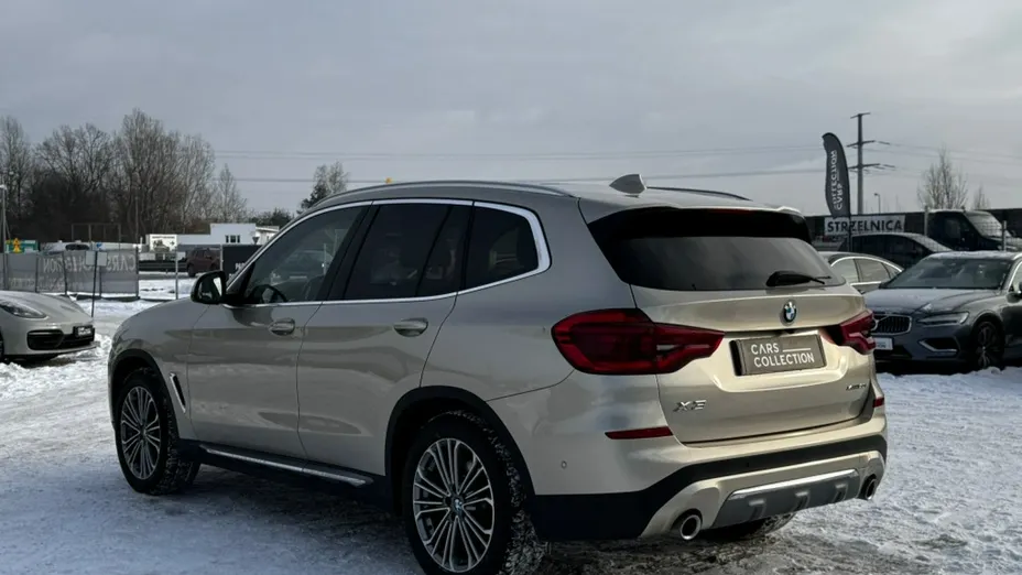 BMW X3 -