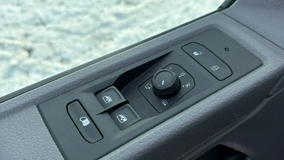 VOLKSWAGEN Transporter -