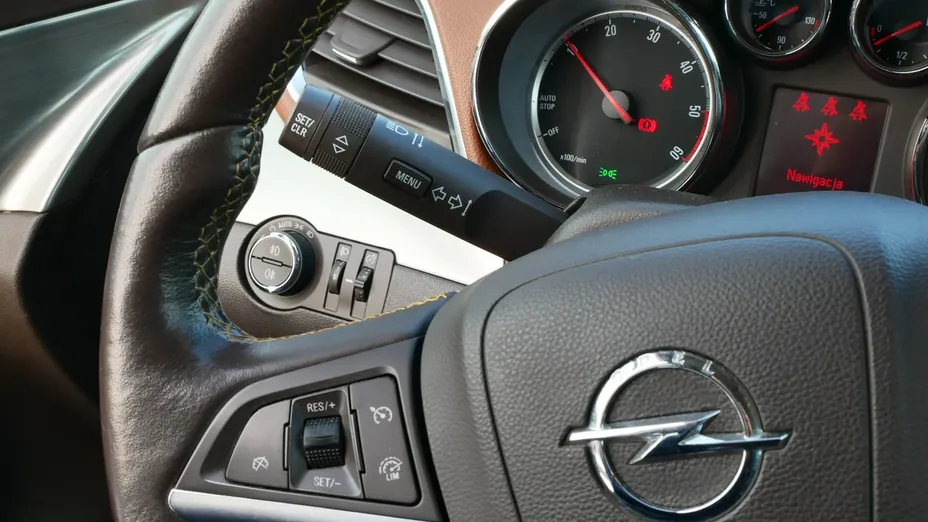 OPEL Mokka -