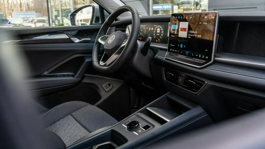 VOLKSWAGEN Tayron -